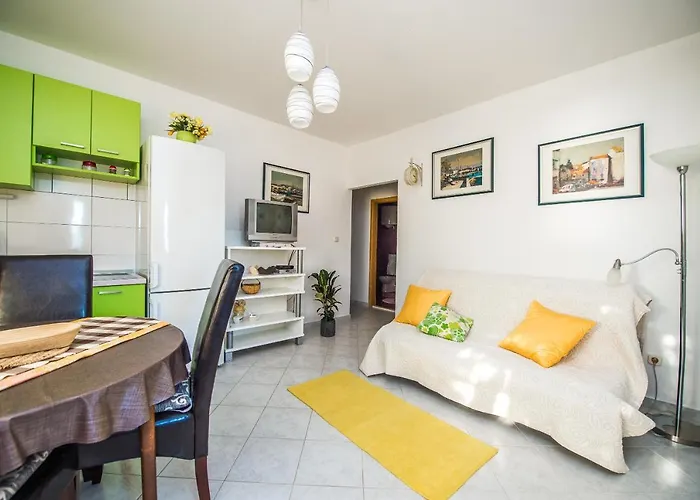 Botanica * Рогозница